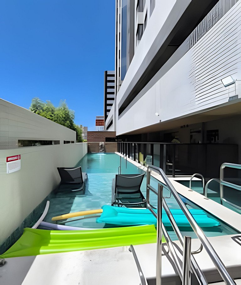 5 Pessoas com Lazer Total – Apto com Jacuzzi e Piscinas em P