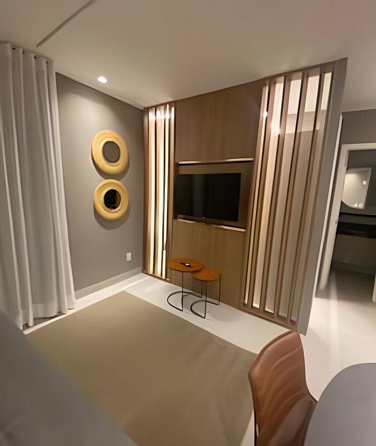 Apto Luxuoso a 100m do Mar – Piscina e Jacuzzi