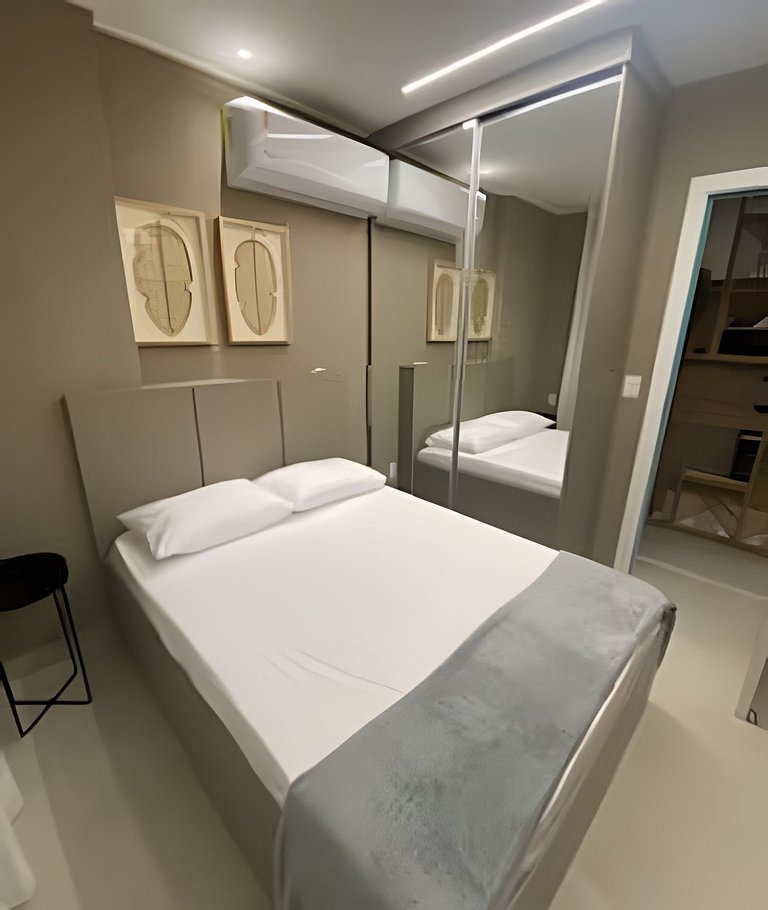 Apto Luxuoso a 100m do Mar – Piscina e Jacuzzi