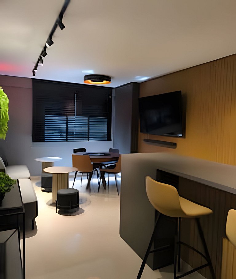 Apto Luxuoso a 100m do Mar – Piscina e Jacuzzi