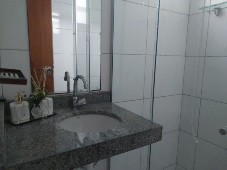 Edifício Soho: Apto 2 Quartos a 100 m da Orla + Lazer Total