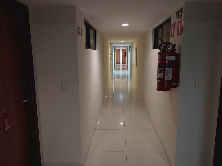 Edifício Soho: Apto 2 Quartos a 100 m da Orla + Lazer Total