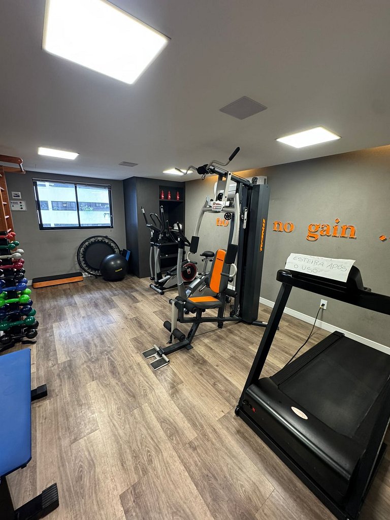 Edf. Moscato | Apto quarto e sala com varanda