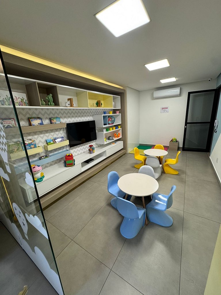 Edf. Moscato | Apto quarto e sala com varanda