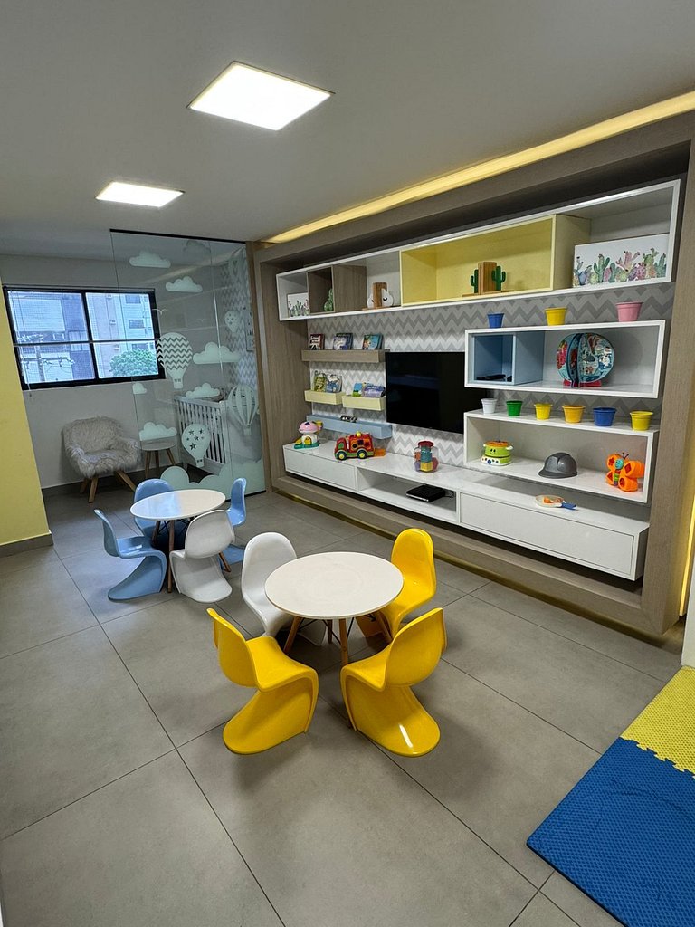 Edf. Moscato | Apto quarto e sala com varanda