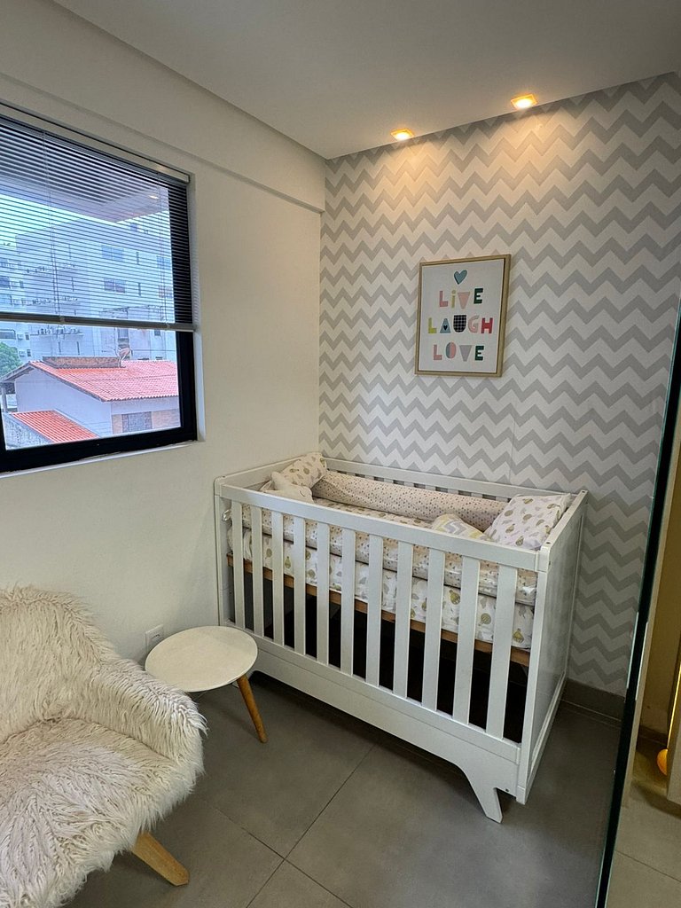 Edf. Moscato | Apto quarto e sala com varanda