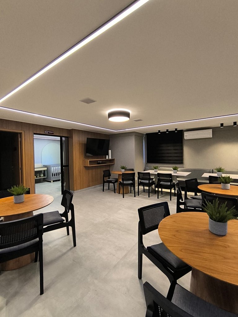 2 Quartos + Lazer Premium – Piscina, Academia e Conforto em