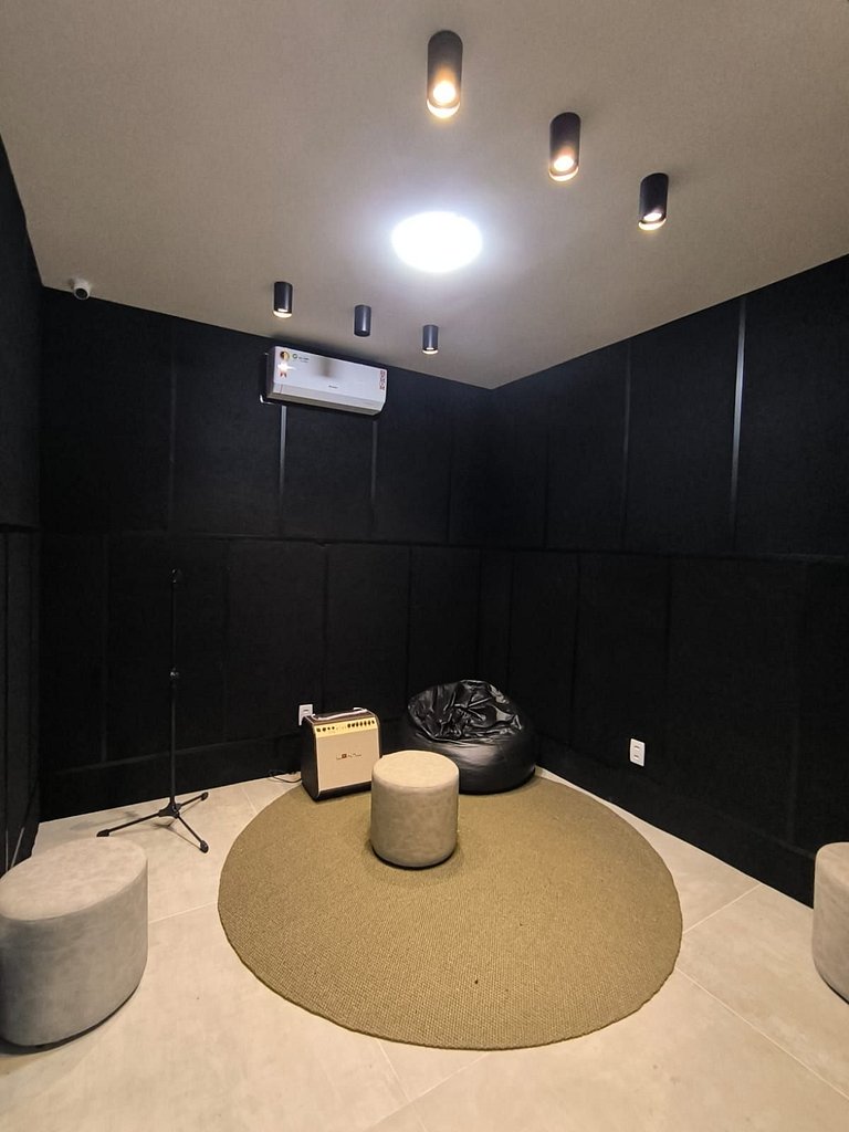 2 Quartos + Lazer Premium – Piscina, Academia e Conforto em