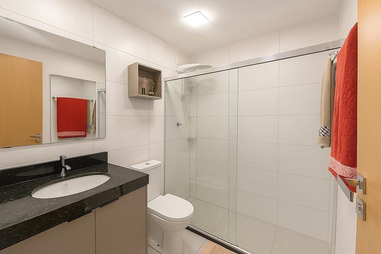 2 Quartos + Lazer Premium – Piscina, Academia e Conforto em