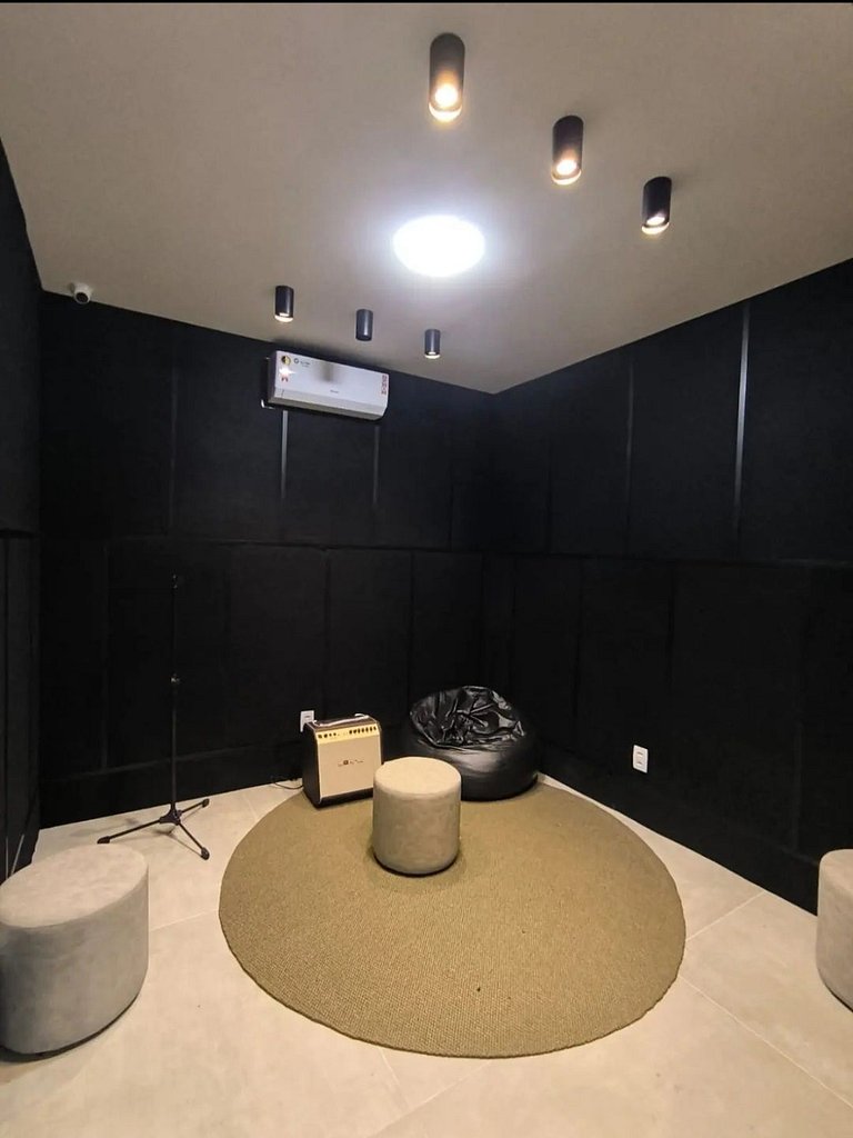 Apto 1 Quarto + Sala para 4 Pessoas – Piscina, Jacuzzi, e Ac