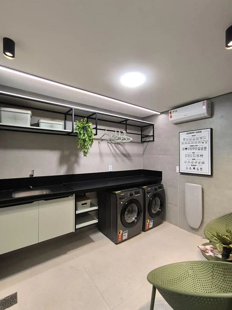 Apto 1 Quarto + Sala para 4 Pessoas – Piscina, Jacuzzi, e Ac