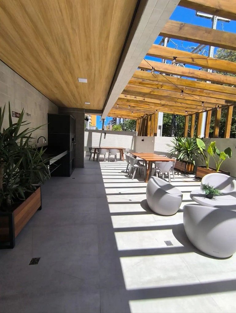 Apto 1 Quarto + Sala para 4 Pessoas – Piscina, Jacuzzi, e Ac