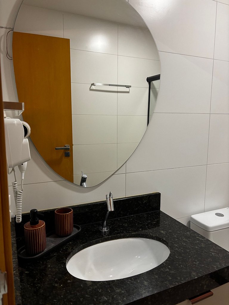 Resort Urbano a 2 Min da Praia – Jacuzzi + Piscina e Lazer C