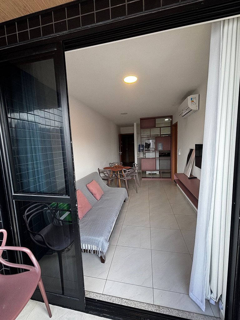 Edf. Moscato | Apto quarto e sala com varanda