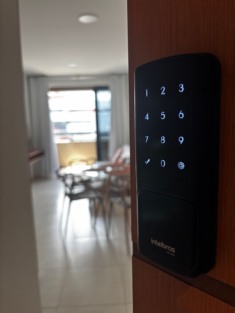 Edf. Moscato | Apto quarto e sala com varanda