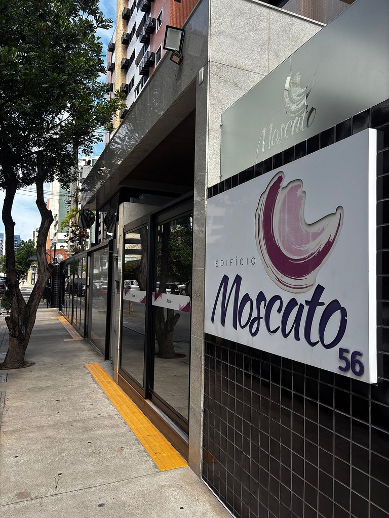 Edf. Moscato | Apto quarto e sala com varanda