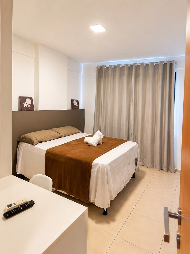 Edf. Moscato | Apto quarto e sala com varanda