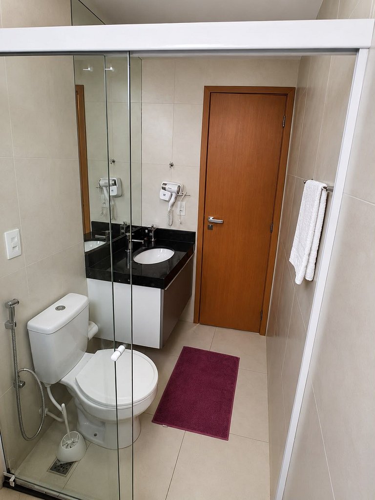 Edf. Moscato | Apto quarto e sala com varanda