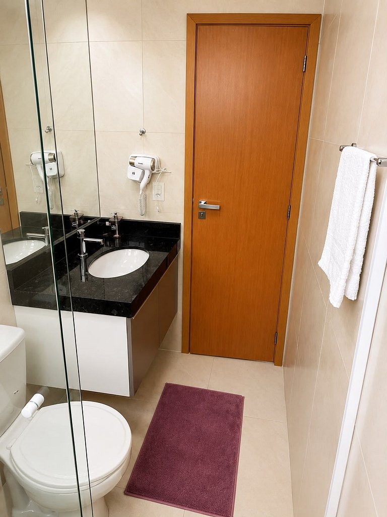 Edf. Moscato | Apto quarto e sala com varanda